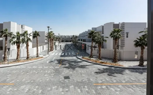 Luxury Living | 2BR+Maid | Prime Location